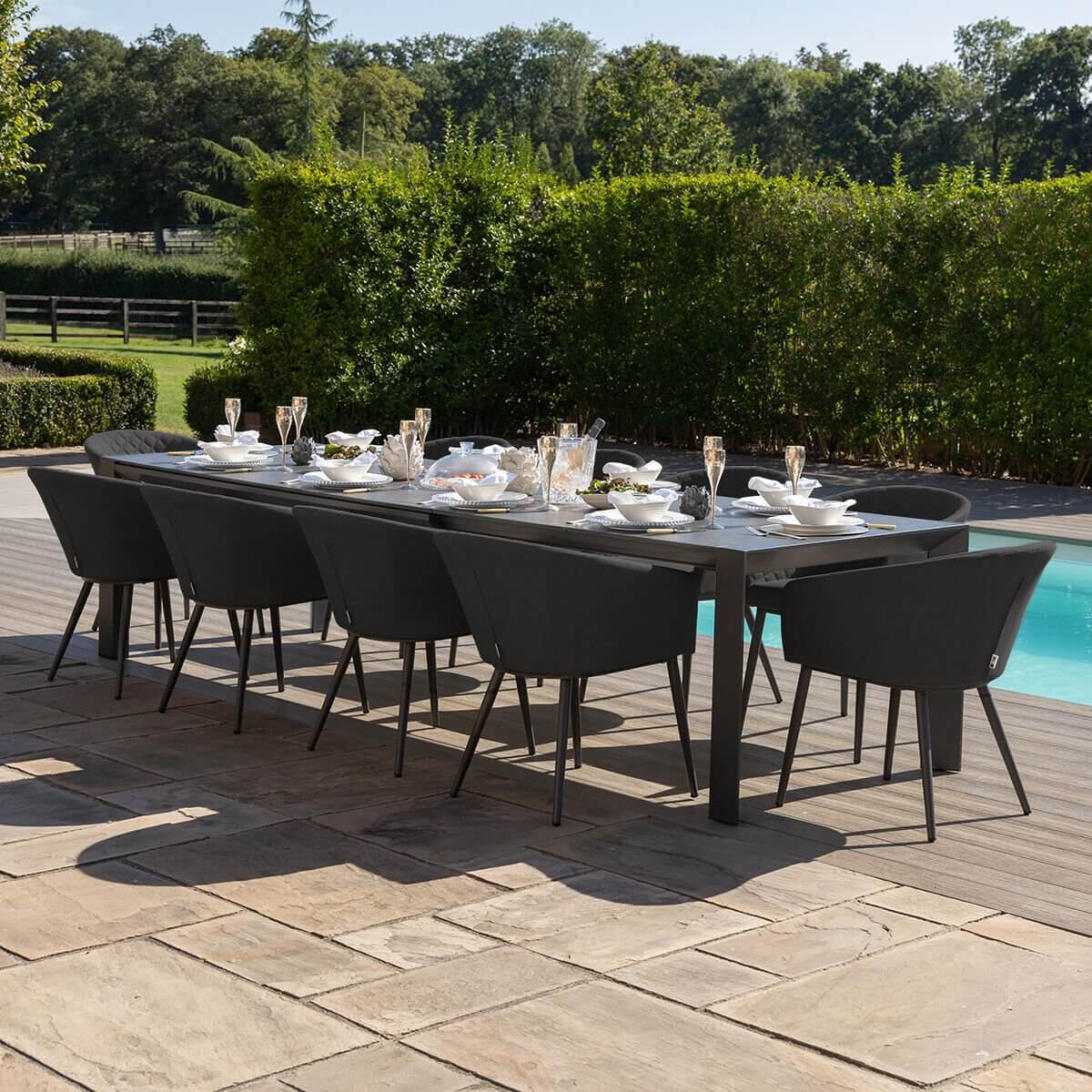 Maze Outdoor Ambition 6-10 Seat Universal Extending Dining Table with 10 Chairs