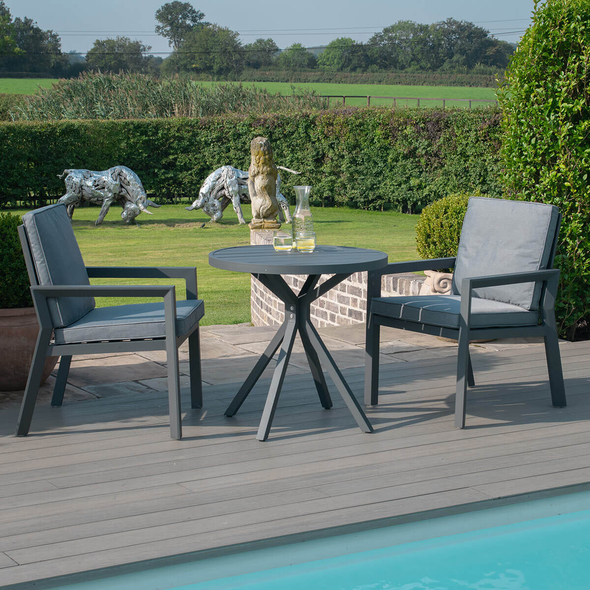 Maze Outdoor New York 3 Piece Bistro Set