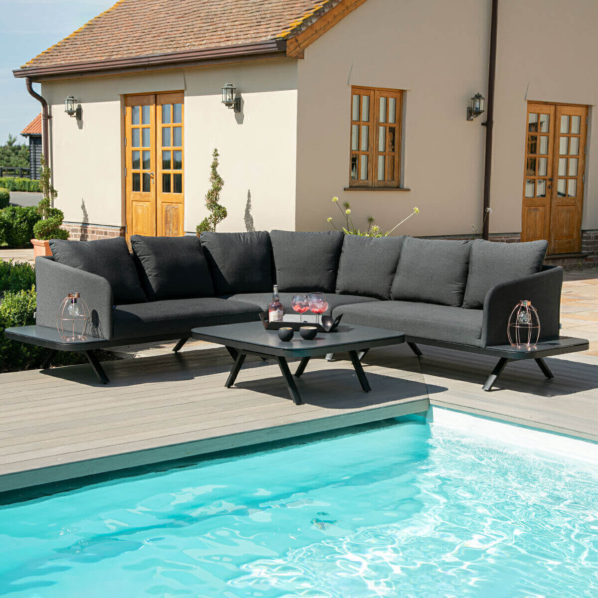 Maze Outdoor Cove Corner Sofa Group