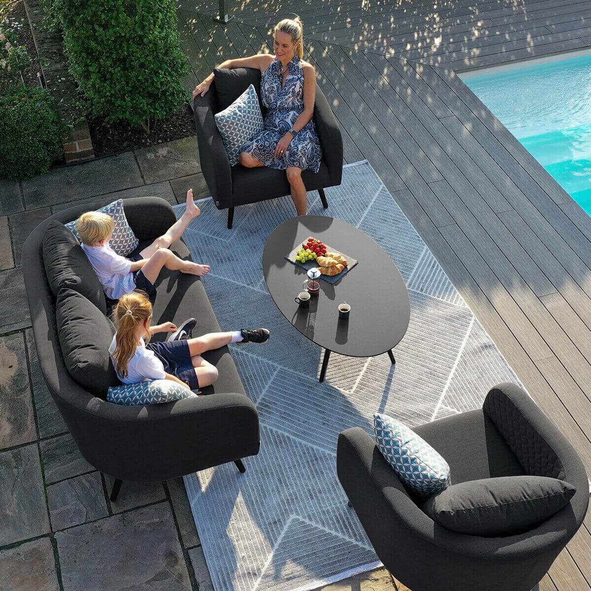 Maze Outdoor Ambition 2 Seat Sofa Set